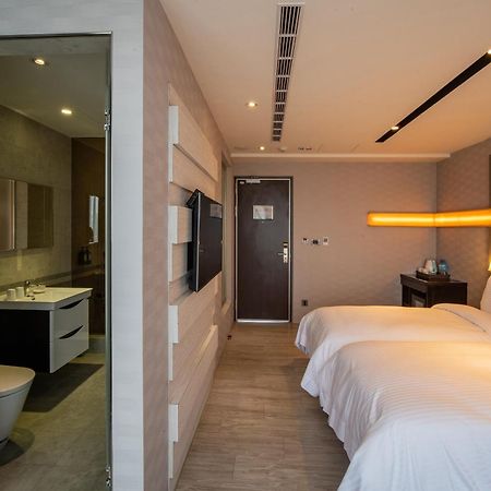 Fengjia Hotel Bell Taichung Exterior photo