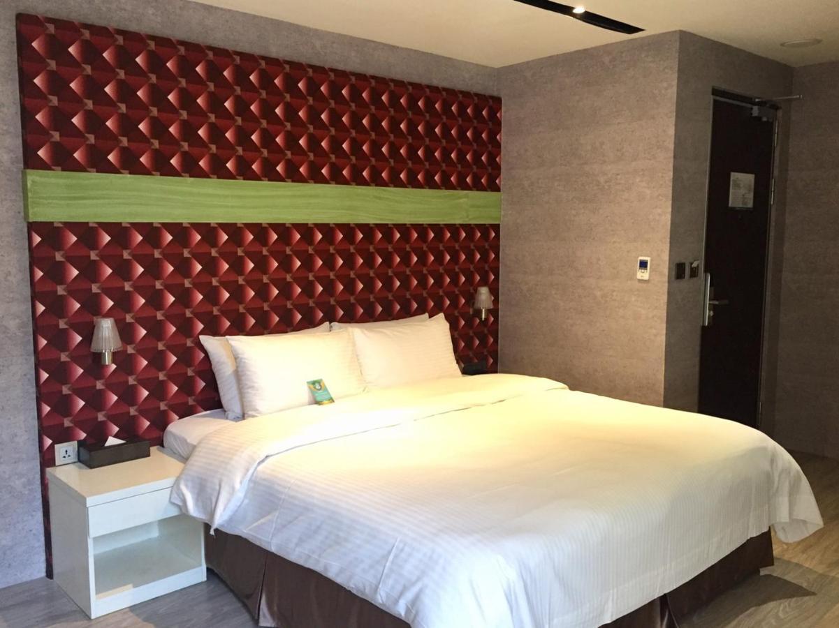 Fengjia Hotel Bell Taichung Exterior photo