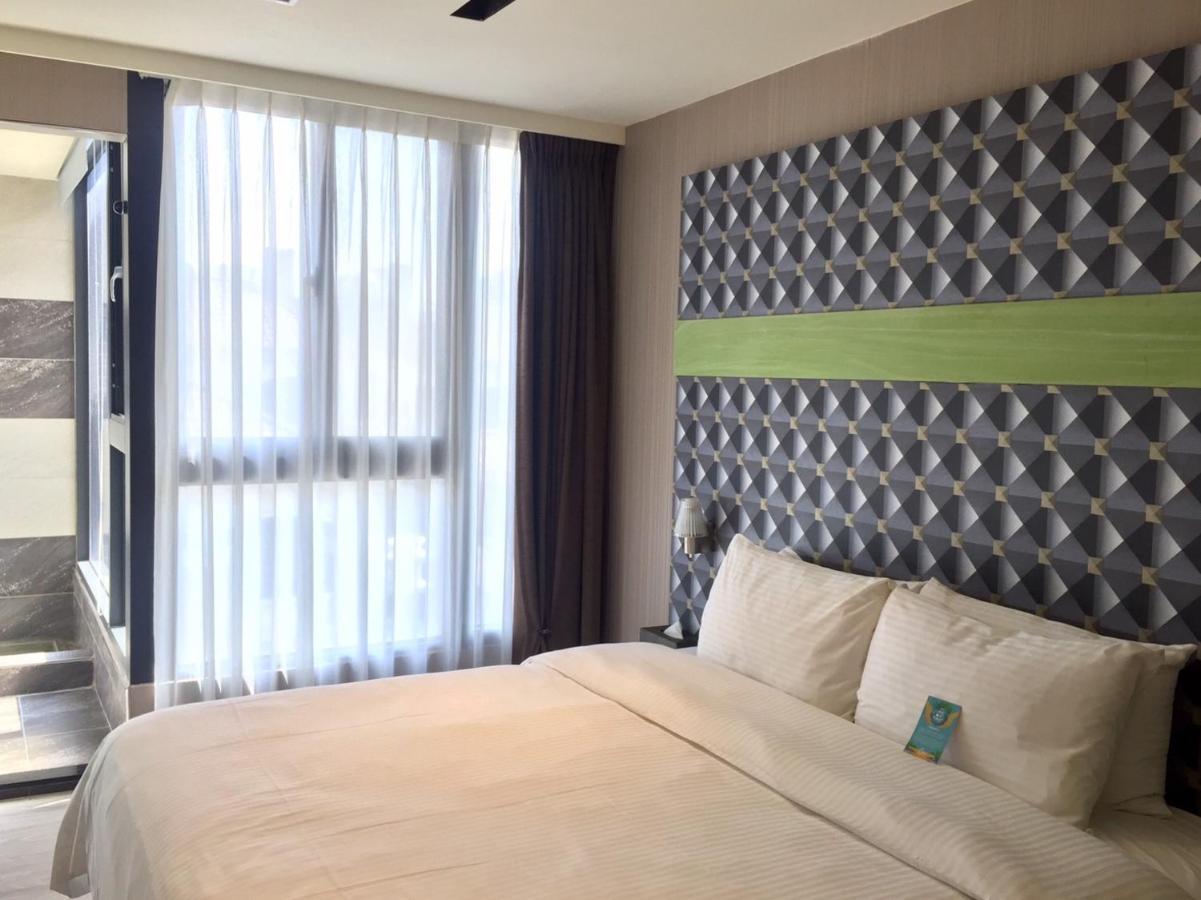 Fengjia Hotel Bell Taichung Exterior photo