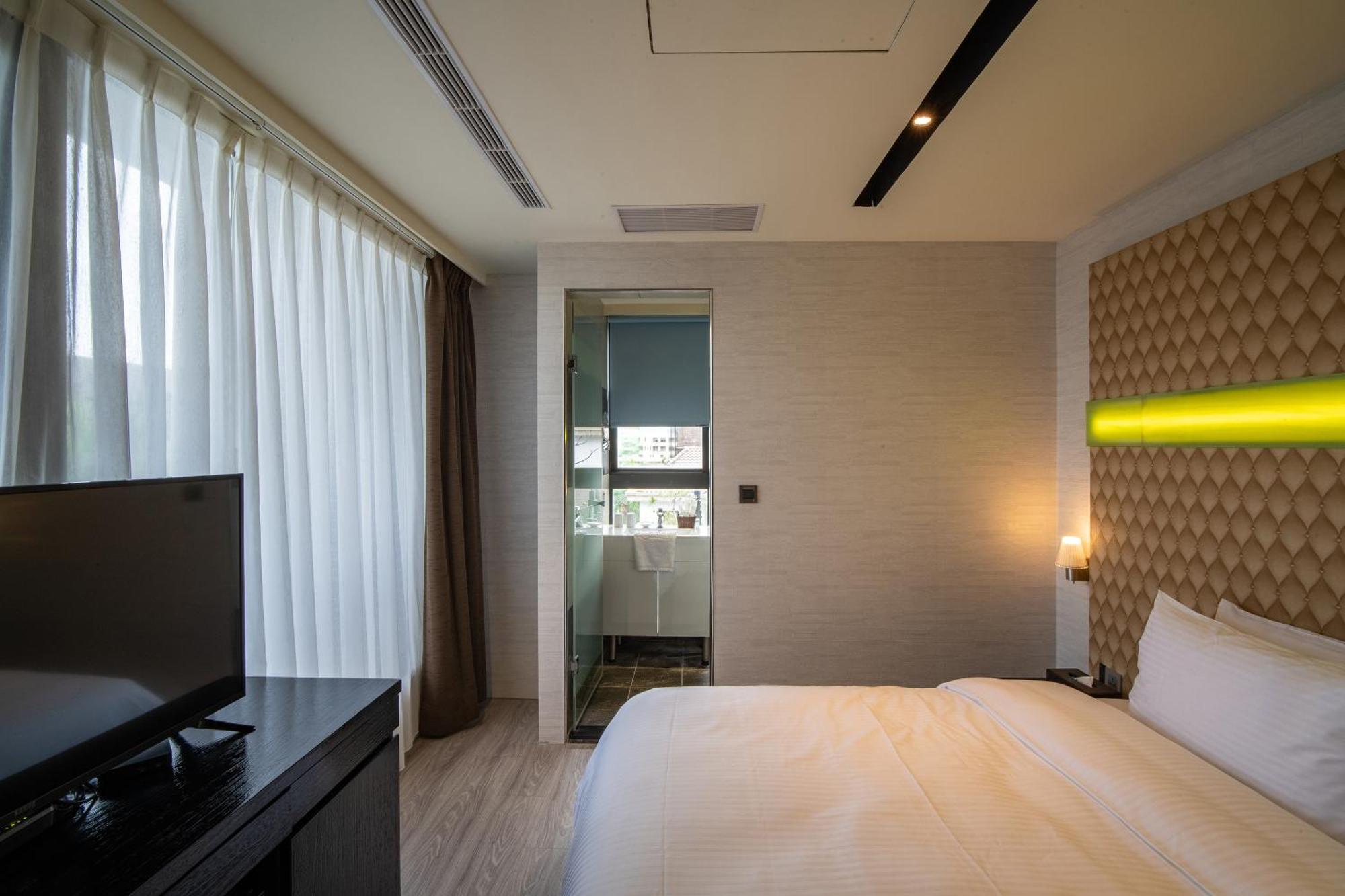 Fengjia Hotel Bell Taichung Exterior photo