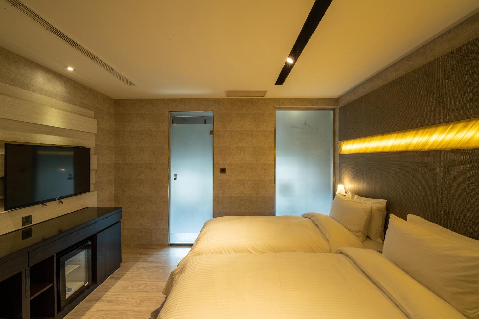 Fengjia Hotel Bell Taichung Exterior photo